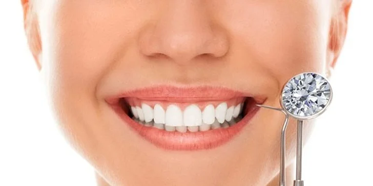 Dentální šperky - broušený křišťál do zubů