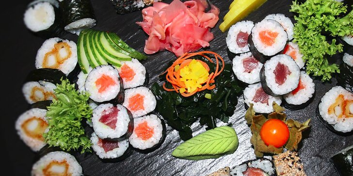 Bohaté sushi menu v restauraci Sushi Aichi