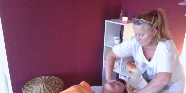 60minutová indická antistresová masáž hlavy