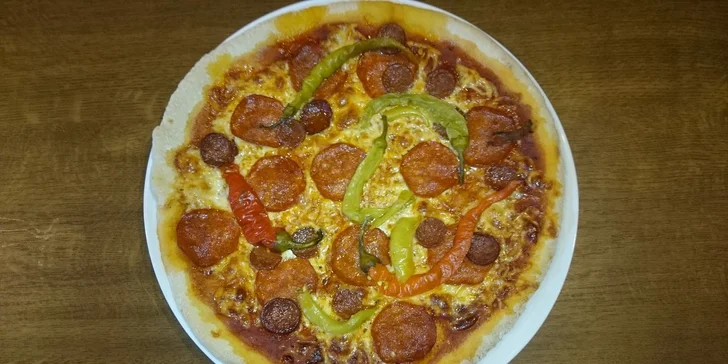2x pizza dle vlastního výběru