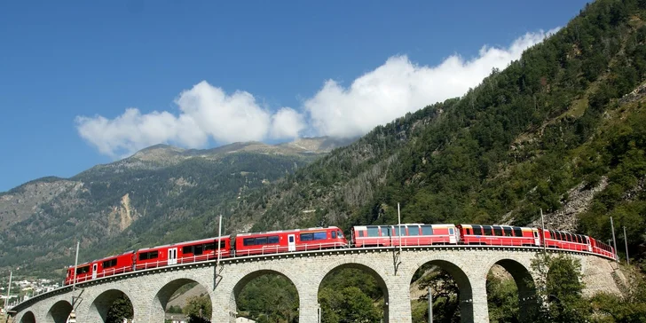 Jízda vyhlídkovým vlakem Bernina Express s možností ubytování v Davosu