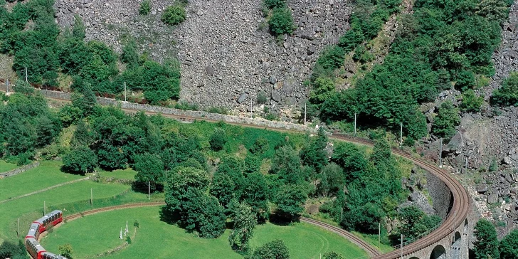 Jízda vyhlídkovým vlakem Bernina Express s možností ubytování v Davosu