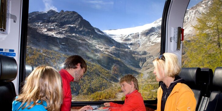 Jízda vyhlídkovým vlakem Bernina Express s možností ubytování v Davosu