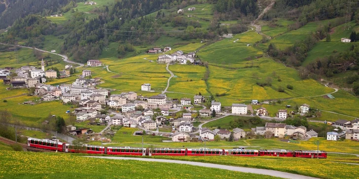 Jízda vyhlídkovým vlakem Bernina Express s možností ubytování v Davosu