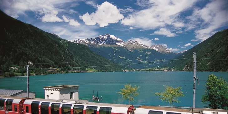 Jízda vyhlídkovým vlakem Bernina Express s možností ubytování v Davosu