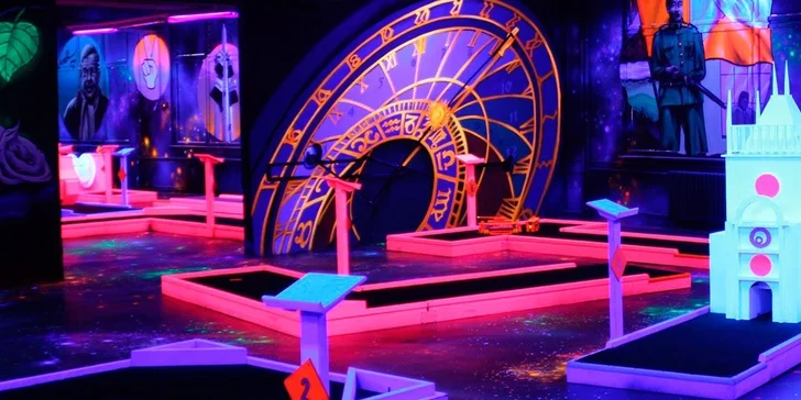 Vstupy na unikátní black light adventure minigolf