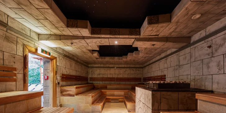 Rozsiahla sauna a wellness zóna má veľkosť približne 10 000 m².