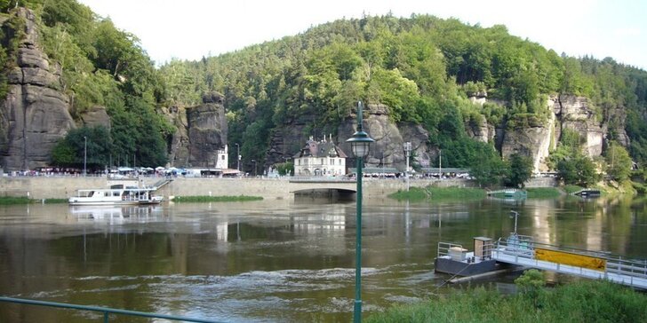 Vlakem na výlet: skalní pevnost Königstein, turistika i plavba lodí po Labi