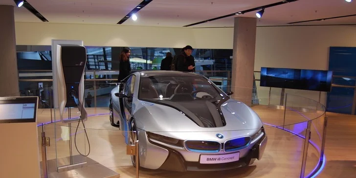 Jednodenní výlet do BMW Welt a BMW Museum v Mnichově