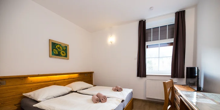 Ubytujete se v turistickém pokoji bez vlastního sociálního zařízení nebo v pokoji Standard. 