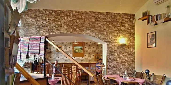 500 g tygřích krevet pro dva s lahví vína