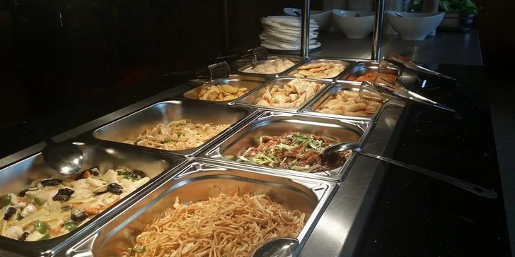All you can eat pro dva – 120 minut grilování přímo na stole a bohatý bufet