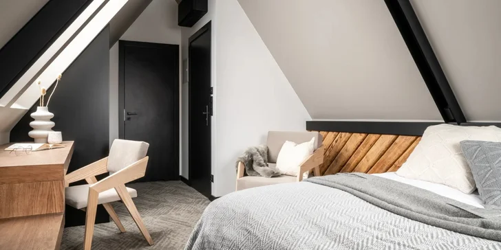 Krásny dizajn, vkusné drevené zariadenie, nadštandardné služby a vôňa novoty, to všetko predstavuje Villa T s podmanivým výhľadom na vrcholky Tatier. 