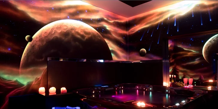 Atmosféru vám zpříjemní i svit LED světel.