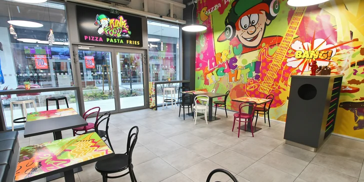 Kuchaři tu pro vás roztočí parádní Chacharovu pizzu.