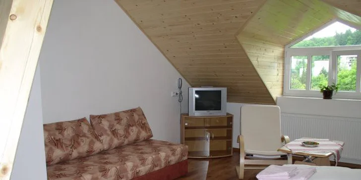 Pokoje jsou spíše jednodušší, uspokojí nenáročné klienty. 