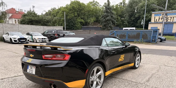 Vyladěný body kit zl1 kolemjdoucí zaručeně nepřehlédnou. 