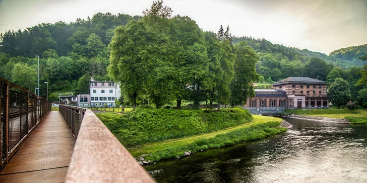 Zabalte klidně celou rodinku se všemi caparty a zabydlete se v hotelu Spálov ve městě Semily.