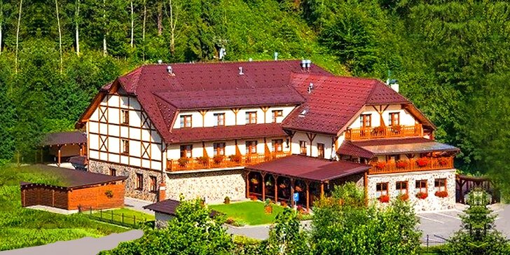Podzimní rodinná dovolená na 3-6 dnů ve wellness hotelu Gobor *** v Západních Tatrách + 1 dítě do 12 let zdarma
