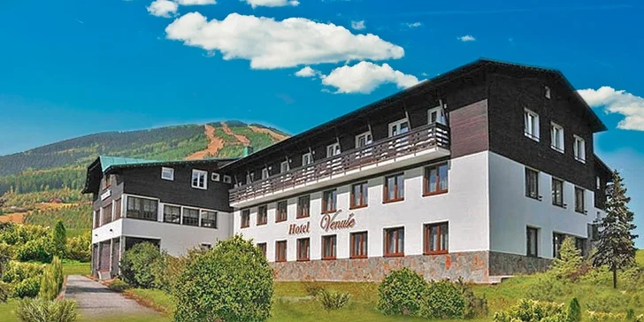 Odpočinek a výlety v hotelu s panoramatickým výhledem na Špindlerův Mlýn