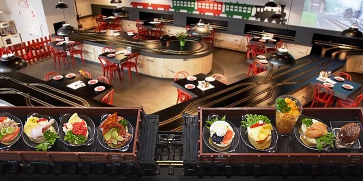 Neomezená konzumace pro dva v Golden Pacific Café