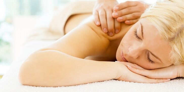 Příjemná relaxační masáž zad, šíje a rukou v délce 60 minut