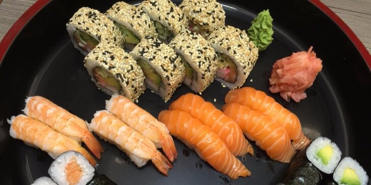 Running sushi nebo sushi sety z podniku Ginza v OC Flora