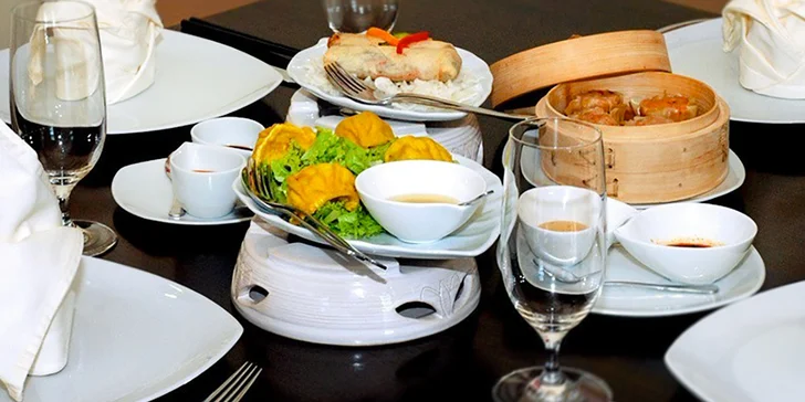Orientální menu pro dva v Lotos Restaurantu