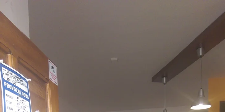 Dvě pizzy velké jako kola od vozu v King Benny