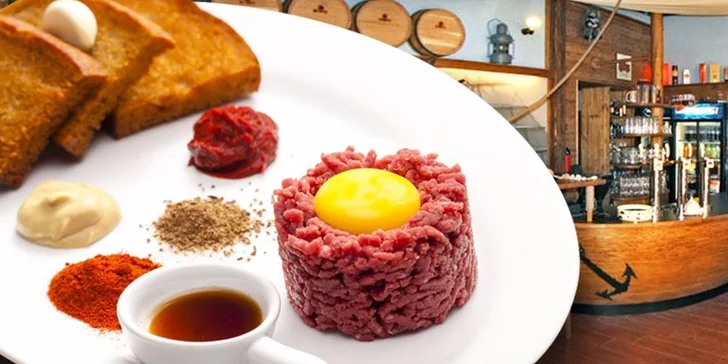 Štavnatý hovězí tataráček a nálož topinek ve stylové restauraci