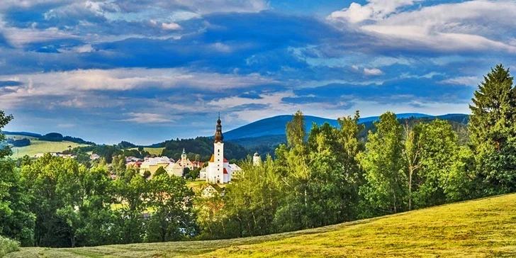 Utečte městskému stresu do ticha Jeseníků: polopenze i sleva na skipas