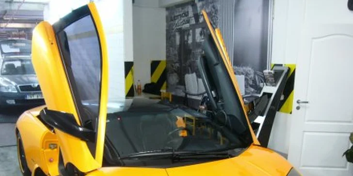 299 Kč za poukaz na ruční mytí auta ve značkové automyčce Collection v hodnotě 1000 Kč a dárek autokosmetiky Sonax! Volně kombinovatelný voucher, výběr ze šesti balíčků a báječná sleva 70 %.