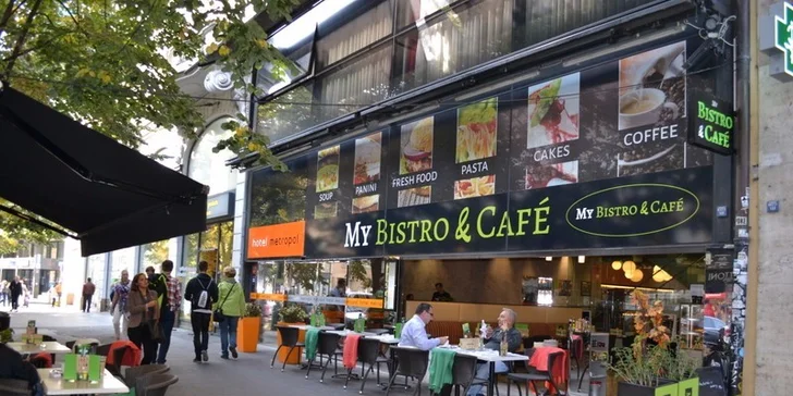 Burger z hovězího masa plemene Angus v nově otevřeném My Bistro & Café