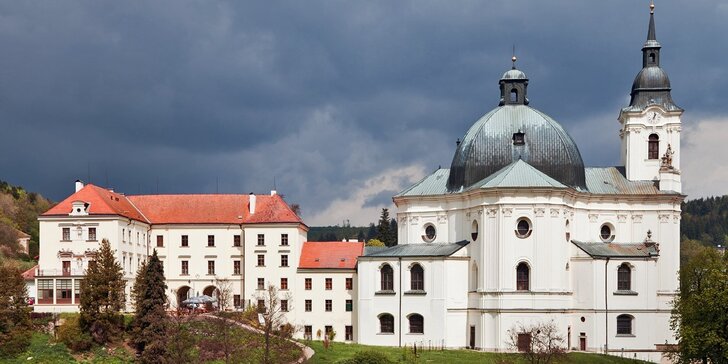 Pobyt na barokním zámku Křtiny uprostřed Moravského krasu