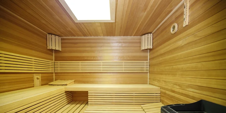 Ve wellness je vířivka, sauny i infra kabina. 
