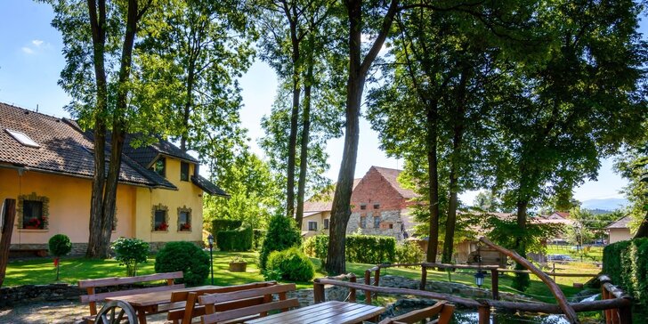 Relaxační pobyt ve stylovém rodinném penzionu v srdci Liptova, jen 3 km od Bešeňové a Aqua-Vital Park Lúčky!