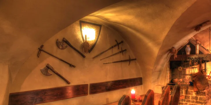 Pořádná porce dobrot: hostina s masem, rybou i hermelínem pro partu 4 nebo 8 osob