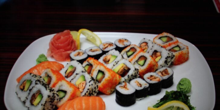 Sety plné lahodných japonských sushi specialit