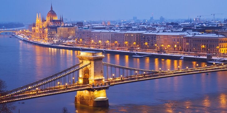 Valentýnská Budapešť: 4 dny se snídaní, prohlídkou města a relaxací v termálech