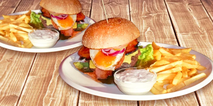 Na dlabanec do Malešické Tvrze: 1, 2 nebo 4 šťavnaté burgery s porcí hranolek