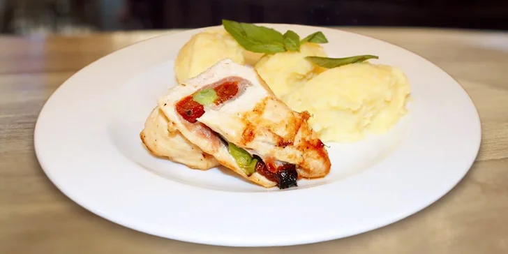 Luxusní 3chodové menu - na výběr pražma i hovězí steak