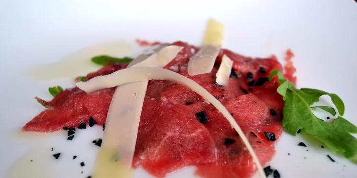 Degustační menu o 5 chodech pro dva ve Fashion Restaurant & Clubu