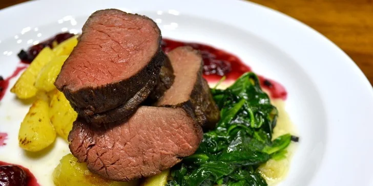 Degustační menu o 5 chodech pro dva ve Fashion Restaurant & Clubu