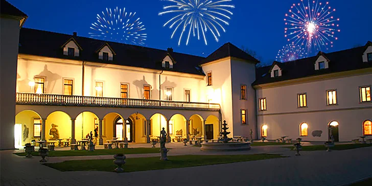 Silvestr na zámku: All inclusive služby s programem a wellness pro dva