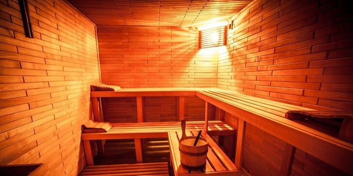 Masáž s uvolněním svalů v sauně