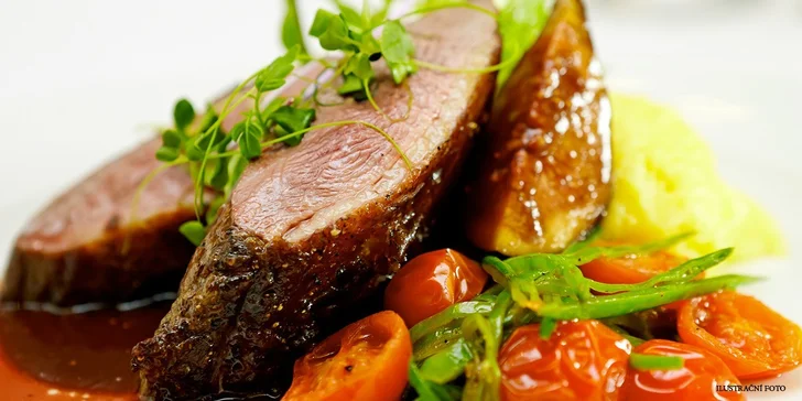Filované kachní prso se šťouchačkami, višňovou omáčkou a demi glace pro 2