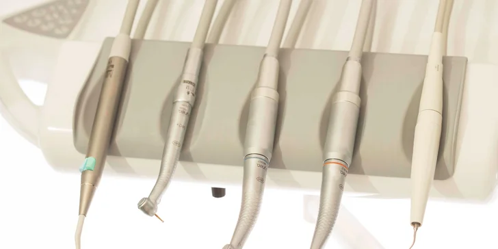 Profesionální dentální hygiena včetně Air Flow