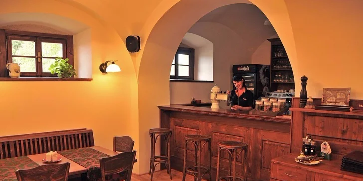 Stylový romantický pobyt Na Faře pro dva s polopenzí a třeba i wellness
