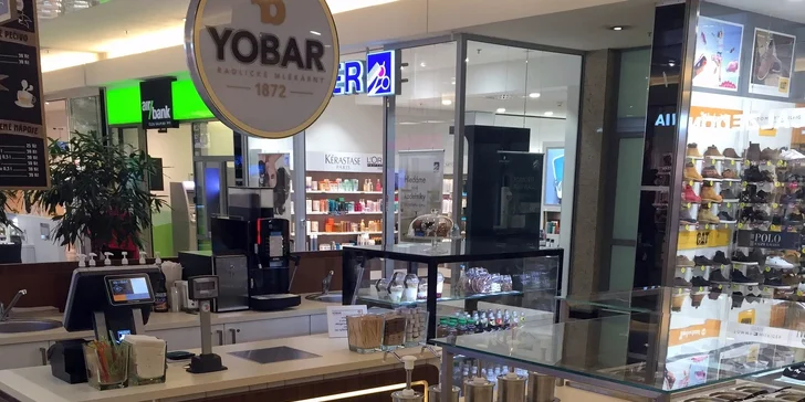 Štrúdl + lahodná káva dle výběru v Yobaru