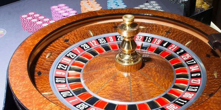 Naučte se ruletu, black jack a ultimate hold 'em ve Škole kasinových her